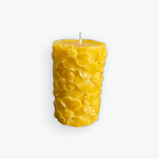 Natural 100% British Beeswax Flowery Overlap Handmade Candle 260g - Davies a'i Gwmni Cyf