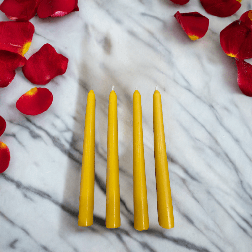 Taper Beeswax Dinner Candles (Set of 4) - Davies a'i Gwmni Cyf